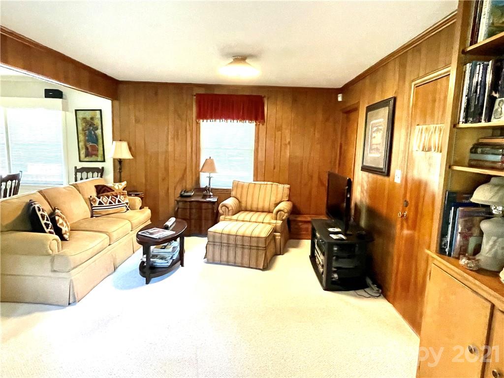3914 South New Hope Road Gastonia, NC 28056 - Photo 5 of 44 Gallery Image 5