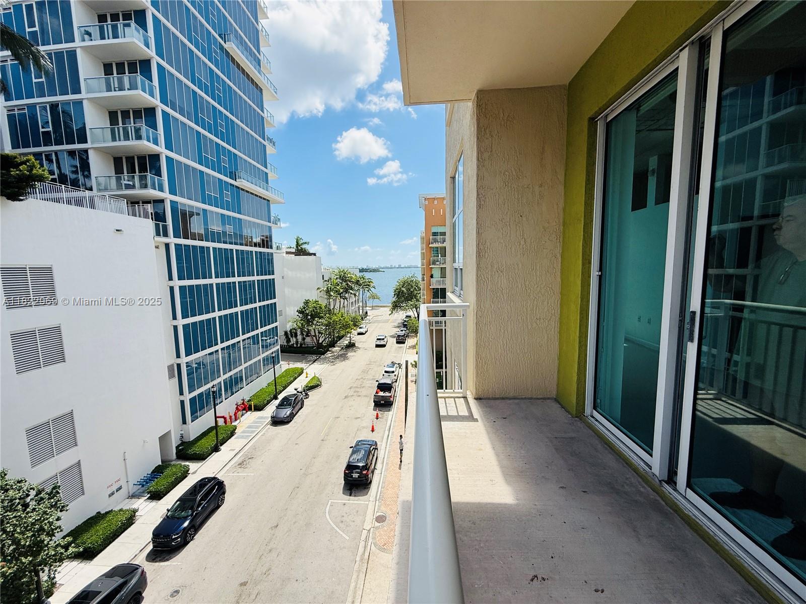 2001 Biscayne Boulevard, Unit 2402 Miami, FL 33137 - Photo 5 of 64