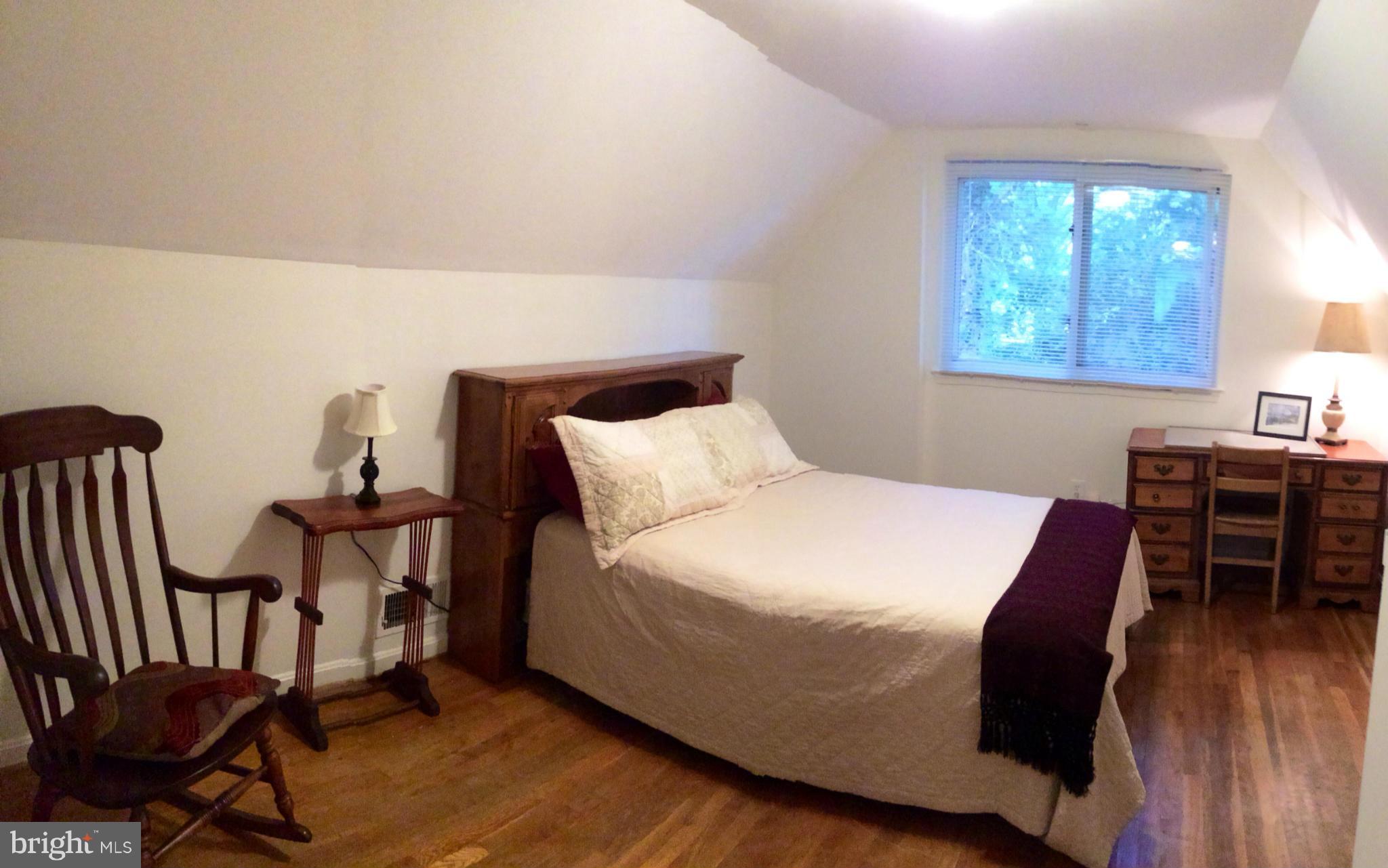 8652 Cromwell Drive Springfield, VA 22151 - Photo 14 of 26 Bedroom