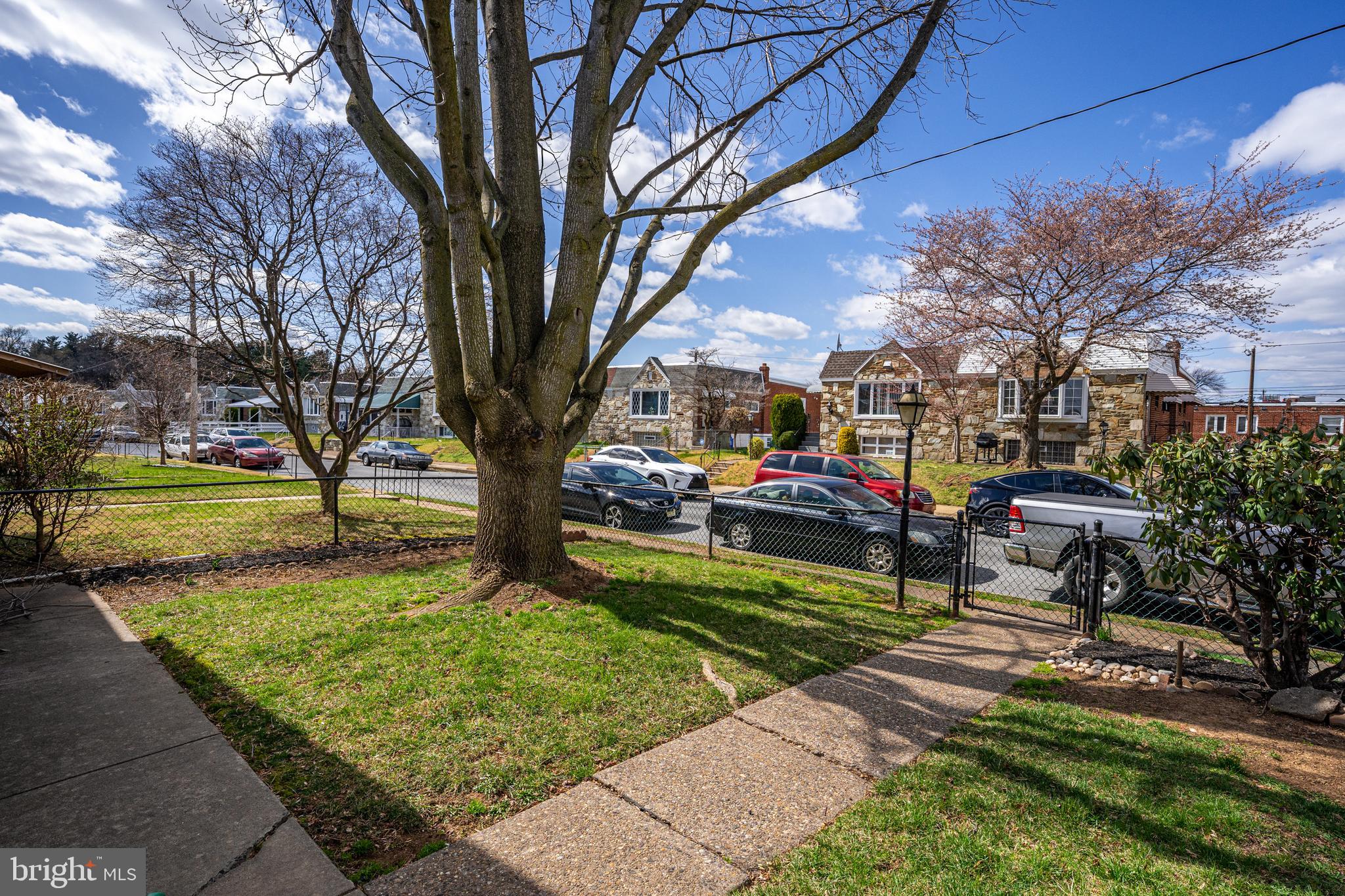 8847 Blue Grass Road Philadelphia, PA 19152 - Photo 2 of 21 Front Yard