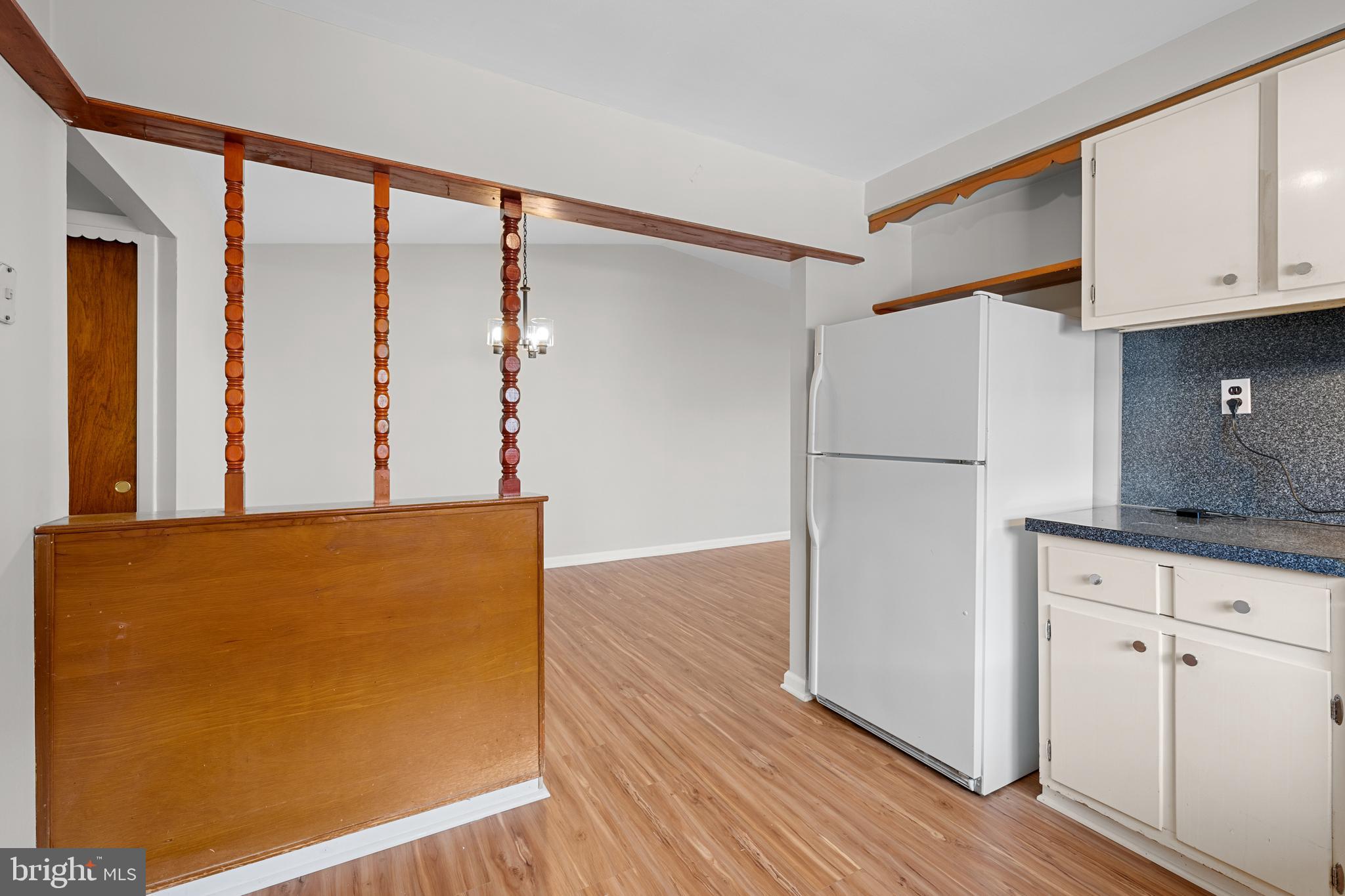 8847 Blue Grass Road Philadelphia, PA 19152 - Photo 10 of 21 Kitchen UpperLevel