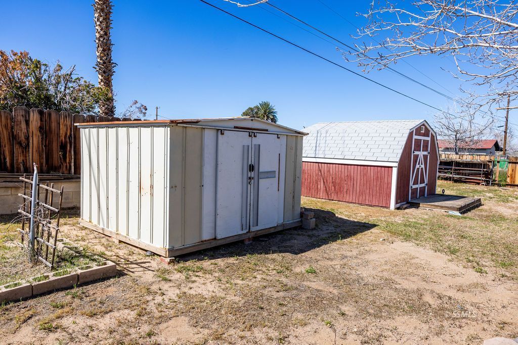 1213 South McCall Street Ridgecrest, CA 93555 - Photo 27 of 30 Gallery Image 27