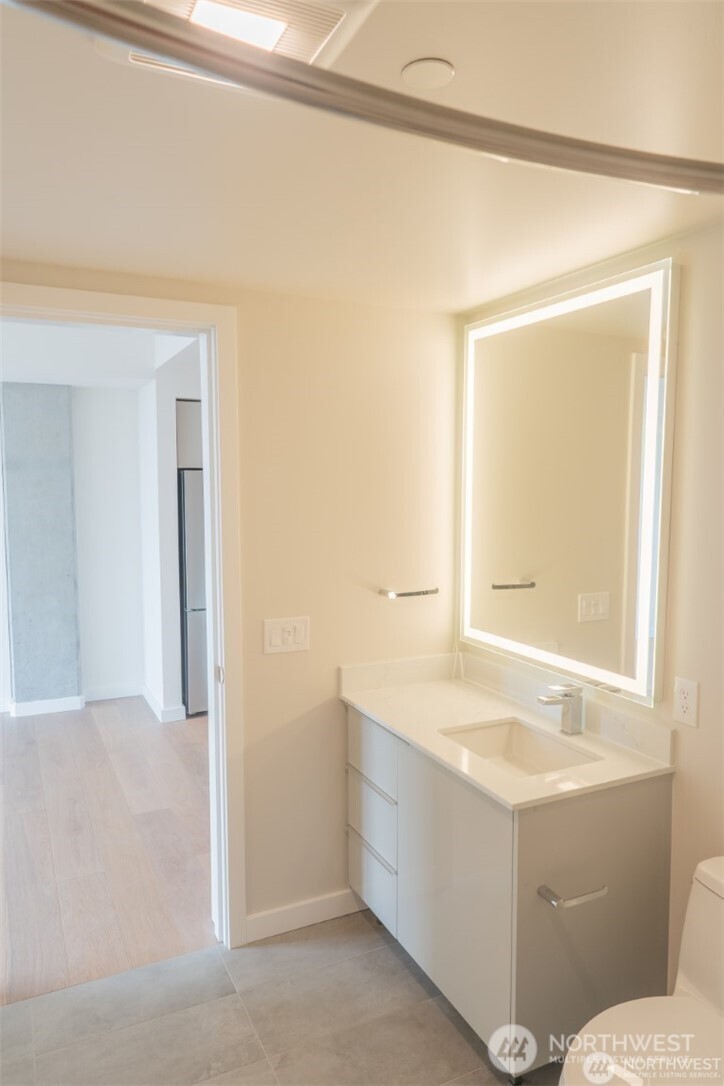 450 South Main Street, Unit 1605 Seattle, WA 98104 - Photo 13 of 23