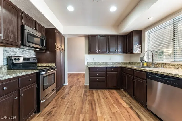 $3,500 | 8704 Isola Drive, Las Vegas, NV 89117