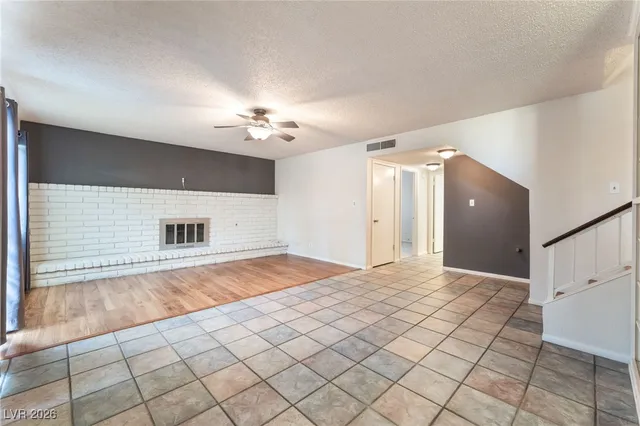 $3,500 | 8704 Isola Drive, Las Vegas, NV 89117