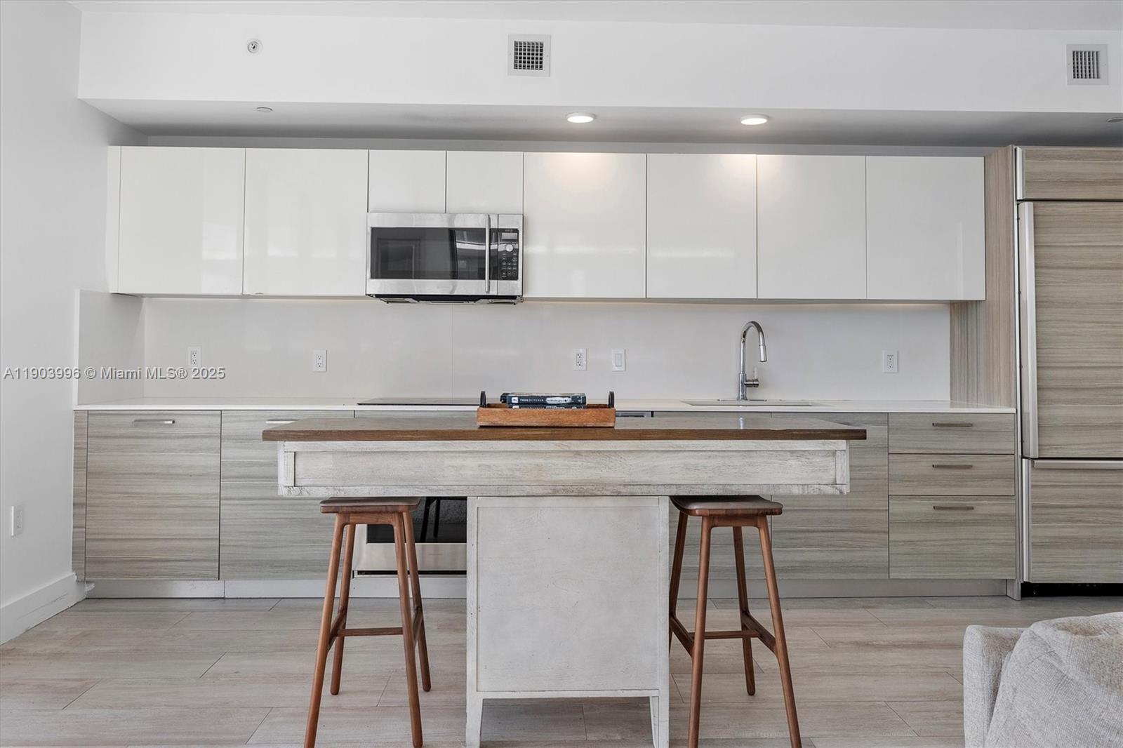 121 Northeast 34th Street, Unit 1208 Miami, FL 33137 - Photo 12 of 52