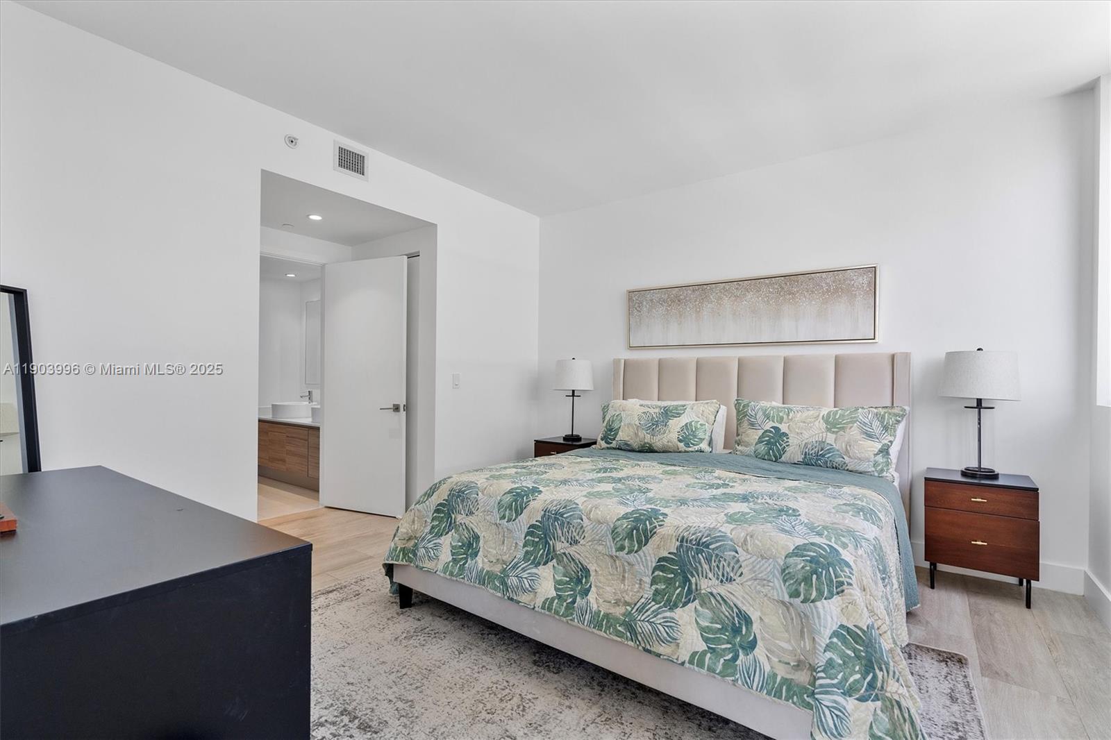 121 Northeast 34th Street, Unit 1208 Miami, FL 33137 - Photo 15 of 52