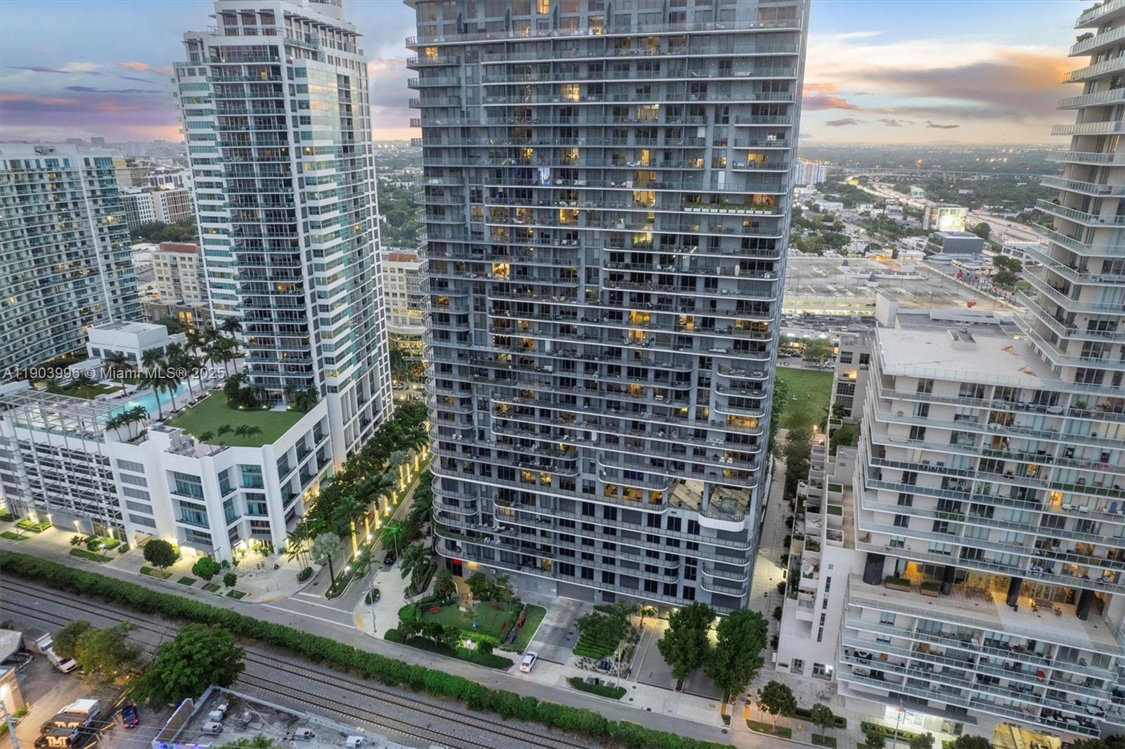 121 Northeast 34th Street, Unit 1208 Miami, FL 33137 - Photo 51 of 52