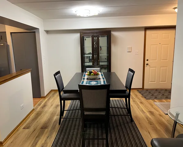 $229,000 | 10278 SW Highway, Unit 2C, Chicago Ridge, IL 60415