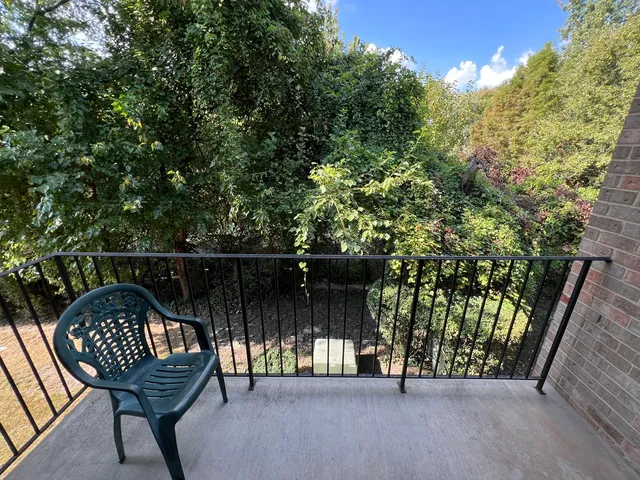 $229,000 | 10278 SW Highway, Unit 2C, Chicago Ridge, IL 60415