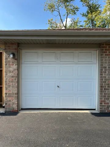 $229,000 | 10278 SW Highway, Unit 2C, Chicago Ridge, IL 60415