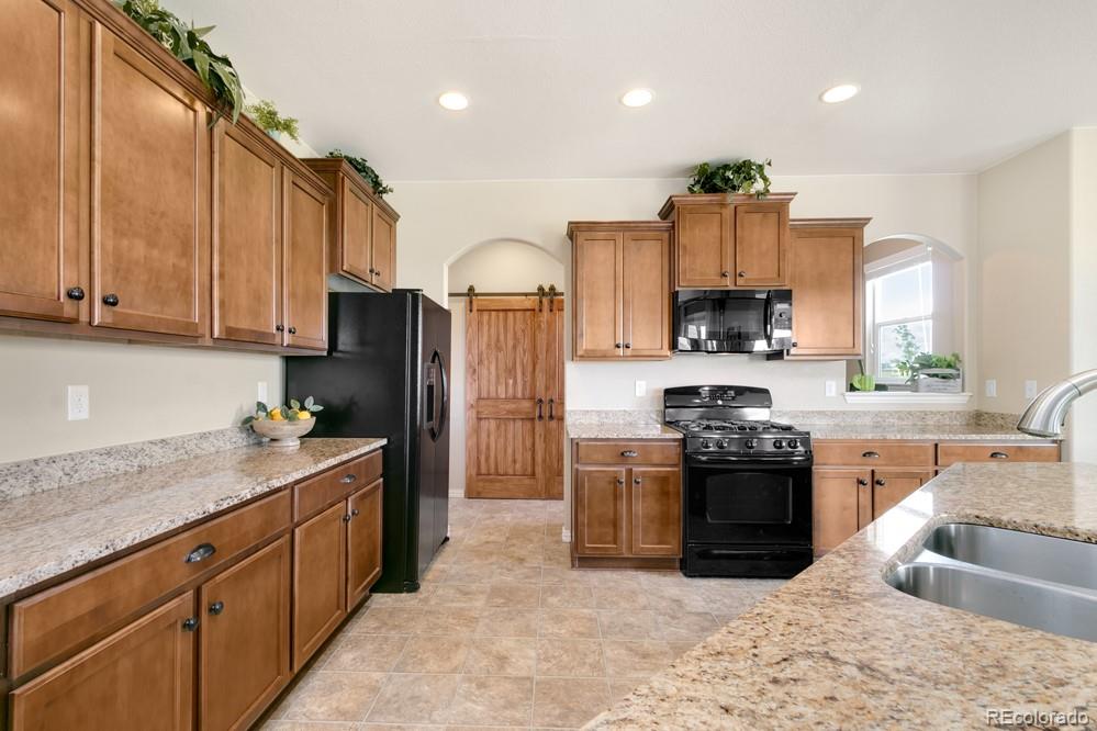 8591 Raspberry Drive Frederick, CO 80504 - Photo 9 of 26