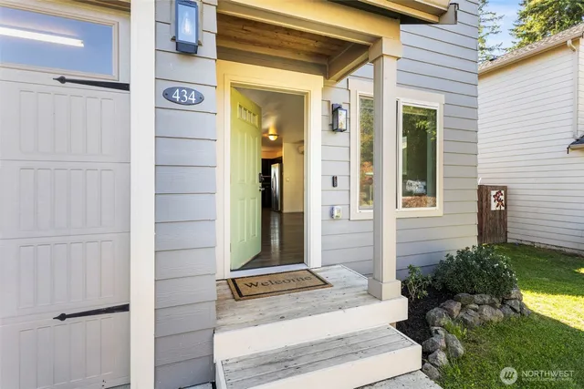 $529,000 | 434 Northeast Ohenry Court, Poulsbo, WA 98370