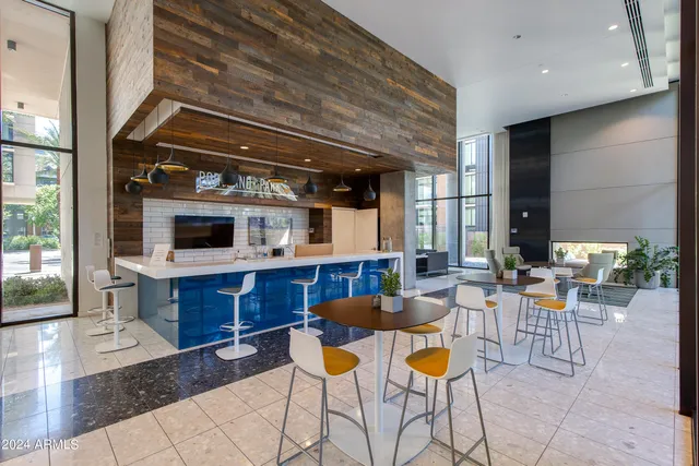 $625,000 | 200 West Portland Street, Unit 511, Phoenix, AZ 85003