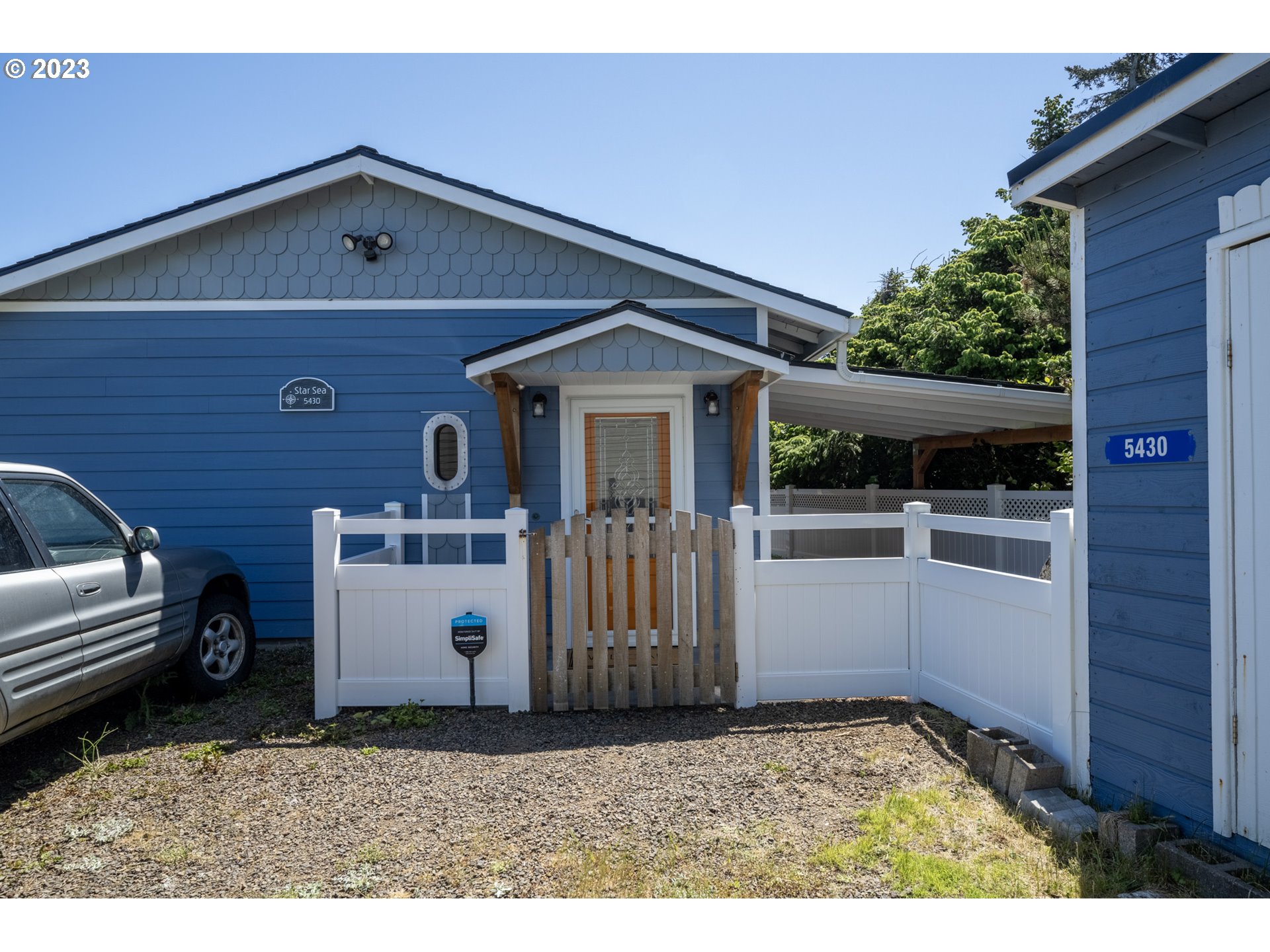 5430 2nd Street Northwest Tillamook, OR 97141 - Photo 45 of 48 a view of a car garage