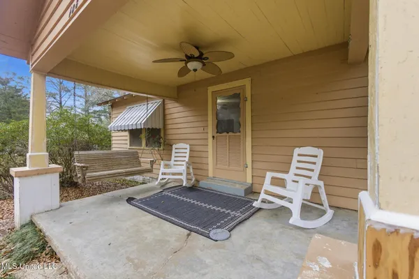 $87,000 | 608 East Railroad Avenue, Gloster, MS 39638