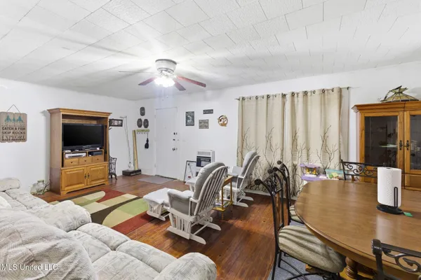 $87,000 | 608 East Railroad Avenue, Gloster, MS 39638