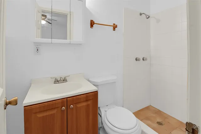 $1,500 | 727 South Iowa Street, La Porte, TX 77571