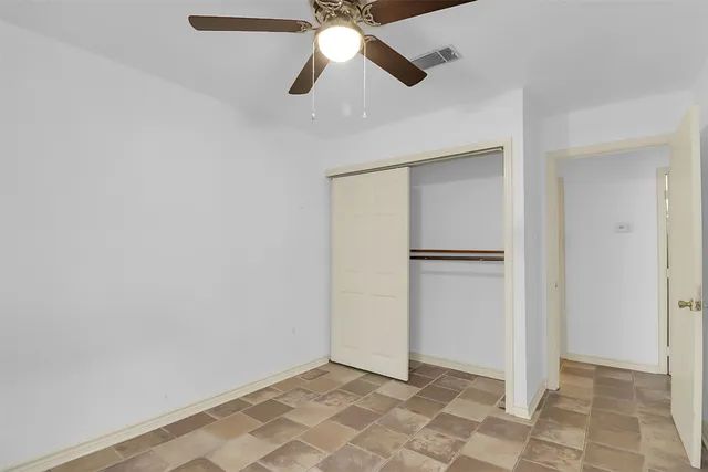 $1,500 | 727 South Iowa Street, La Porte, TX 77571