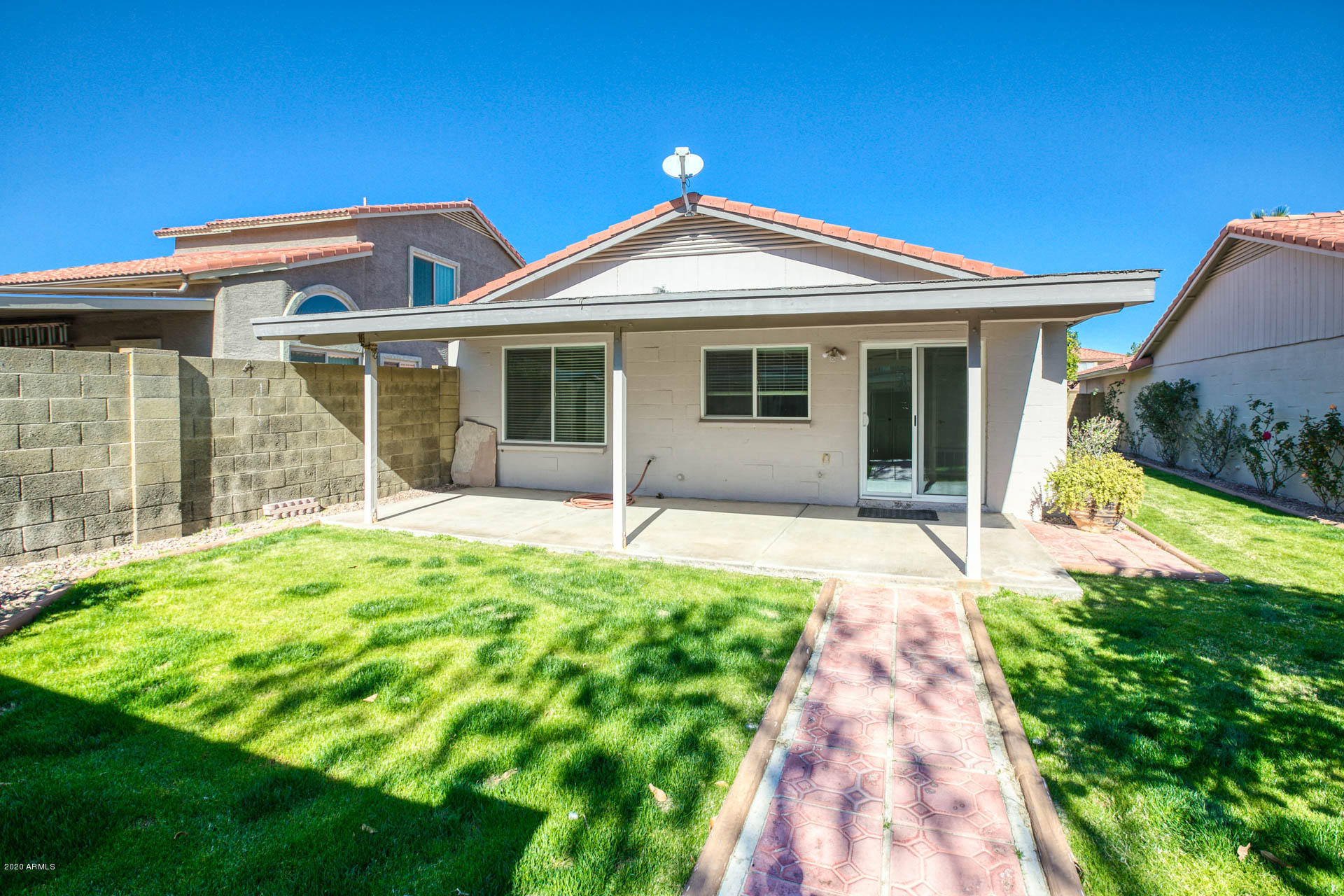 4639 East Piedmont Road Phoenix, AZ 85044 - Photo 21 of 27 3A9A0279