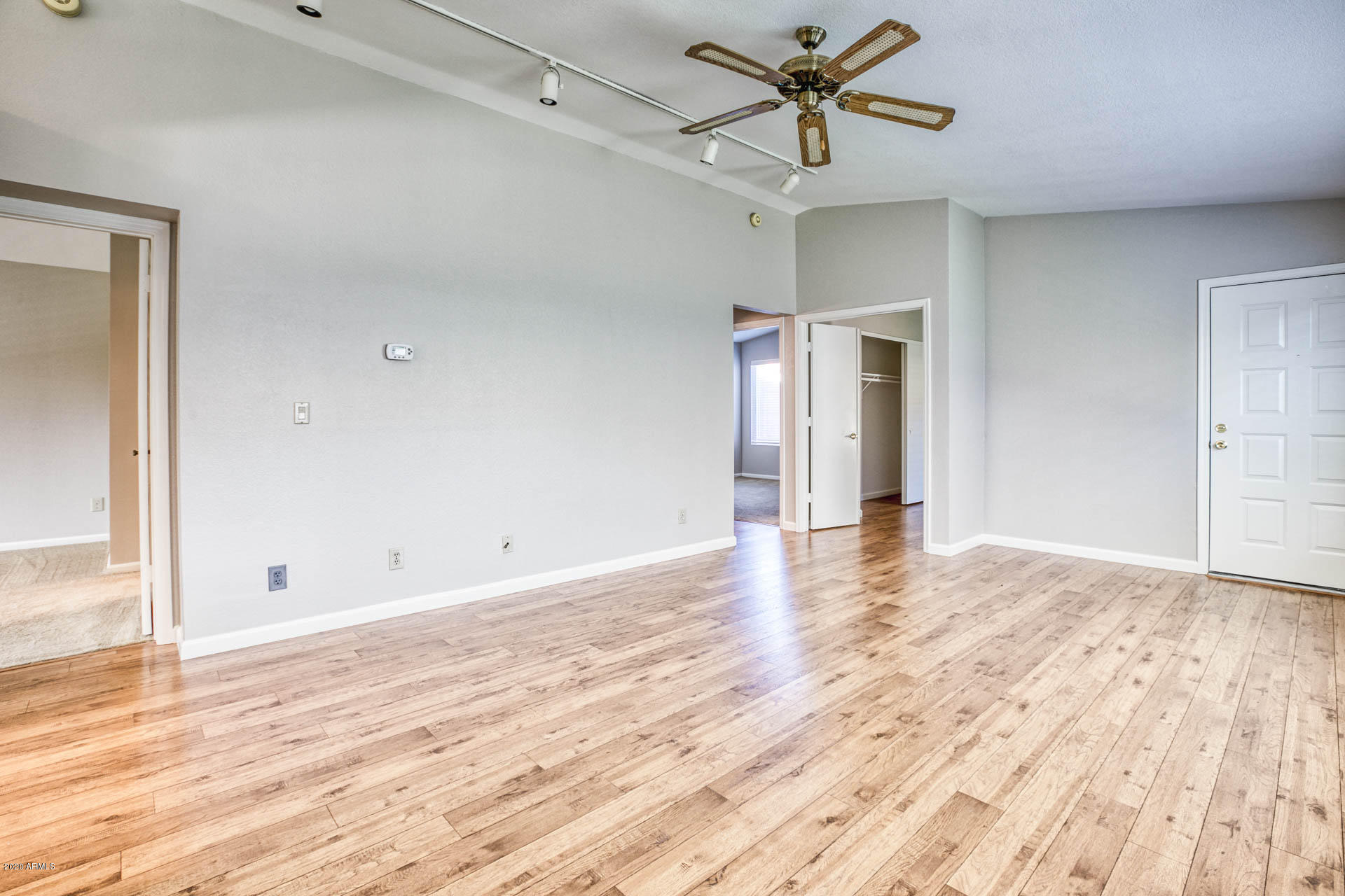 4639 East Piedmont Road Phoenix, AZ 85044 - Photo 5 of 27 3A9A0228