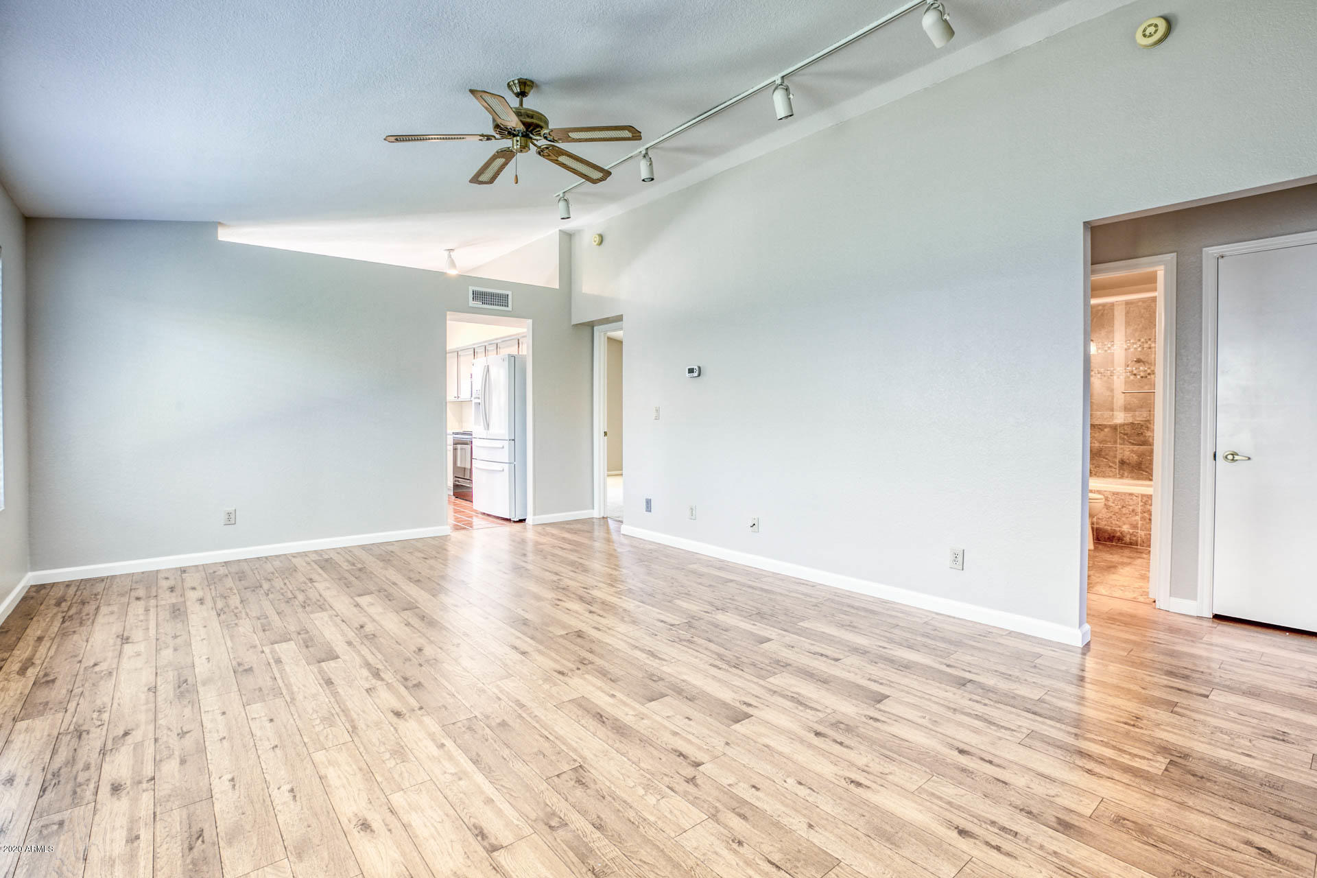 4639 East Piedmont Road Phoenix, AZ 85044 - Photo 6 of 27 3A9A0231