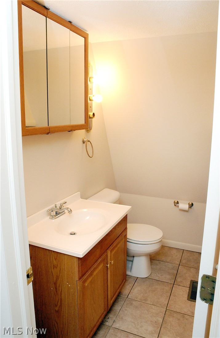 65551 Slaughter Hill Road Cambridge, OH 43725 - Photo 5 of 22