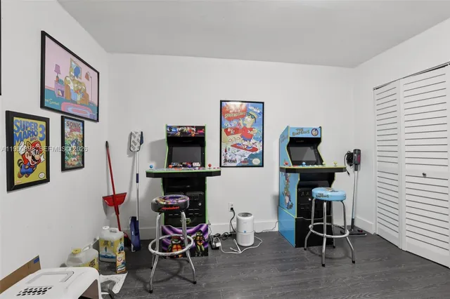 $250,000 | 1630 West 46th Street, Unit 208F, Hialeah, FL 33012