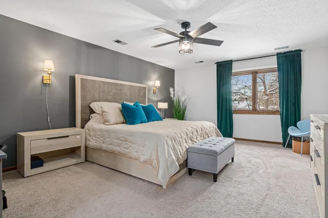 $635,000 | 5816 Oxford Street North, Shoreview, MN 55126