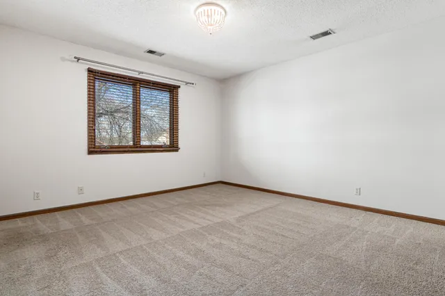 $635,000 | 5816 Oxford Street North, Shoreview, MN 55126