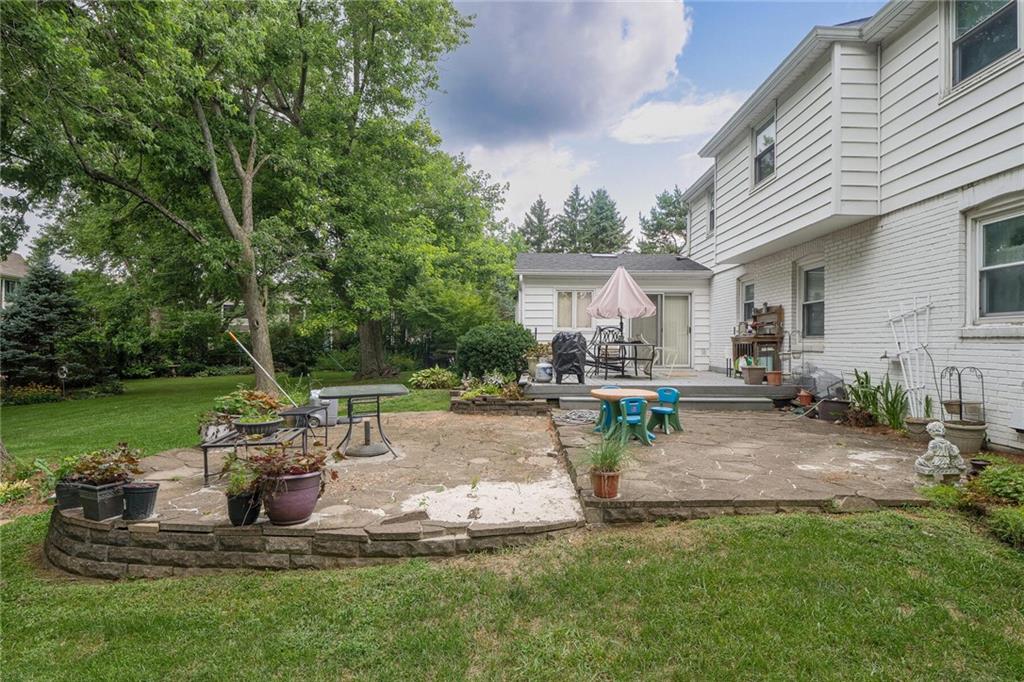 1739 Sturbridge Road Indianapolis, IN 46260 - Photo 36 of 38 Gallery Image 36