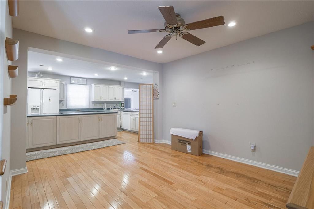 1739 Sturbridge Road Indianapolis, IN 46260 - Photo 8 of 38 Gallery Image 8