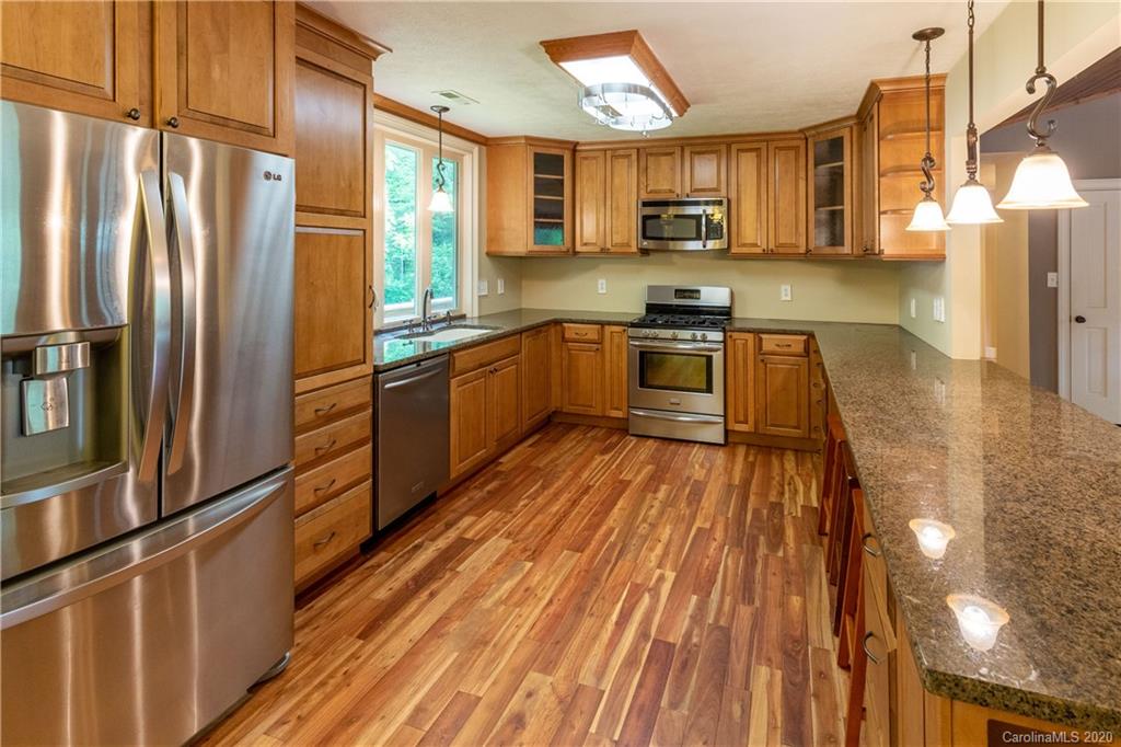 936 Frady Cove Road Sylva, NC 28779 - Photo 12 of 38 Gallery Image 12