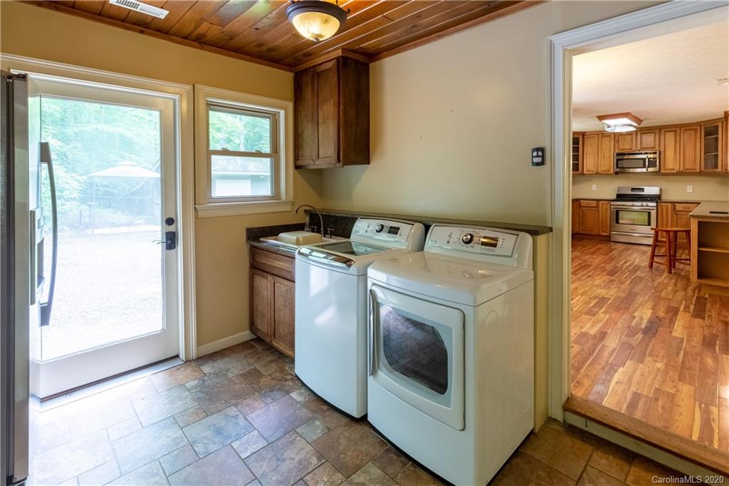 936 Frady Cove Road Sylva, NC 28779 - Photo 15 of 38 Gallery Image 15
