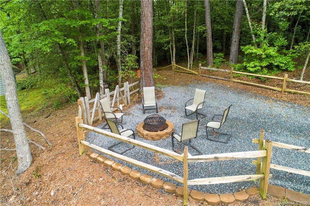 936 Frady Cove Road Sylva, NC 28779 - Photo 7 of 38 Gallery Image 7