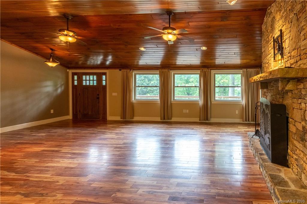 936 Frady Cove Road Sylva, NC 28779 - Photo 9 of 38 Gallery Image 9