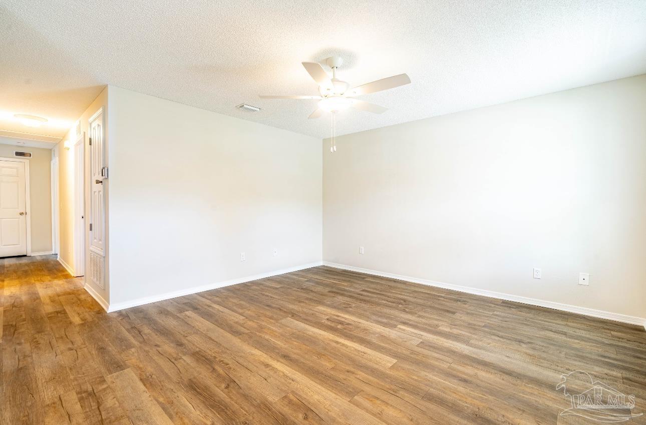5895 Tryton Circle Pensacola, FL 32526 - Photo 9 of 16