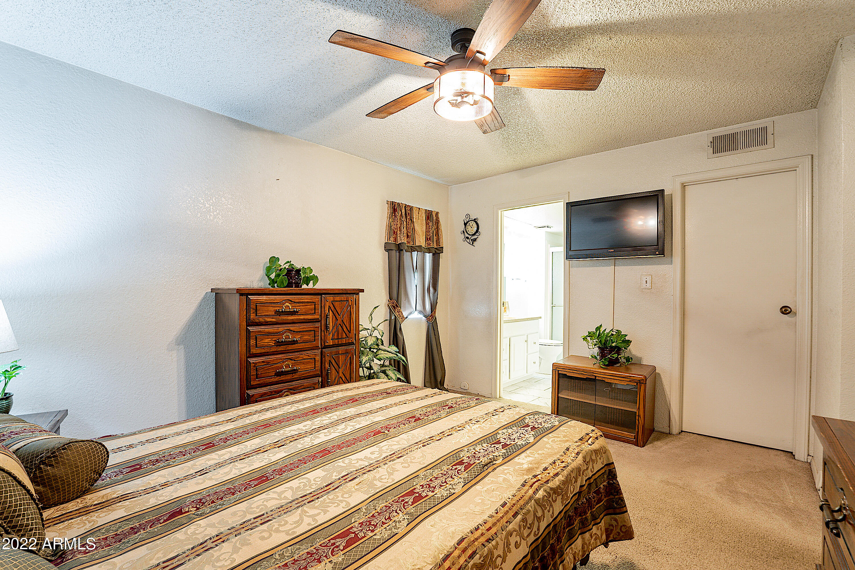2855 South Ext Road, Unit 121 Mesa, AZ 85210 - Photo 13 of 27 14-Master bedroom