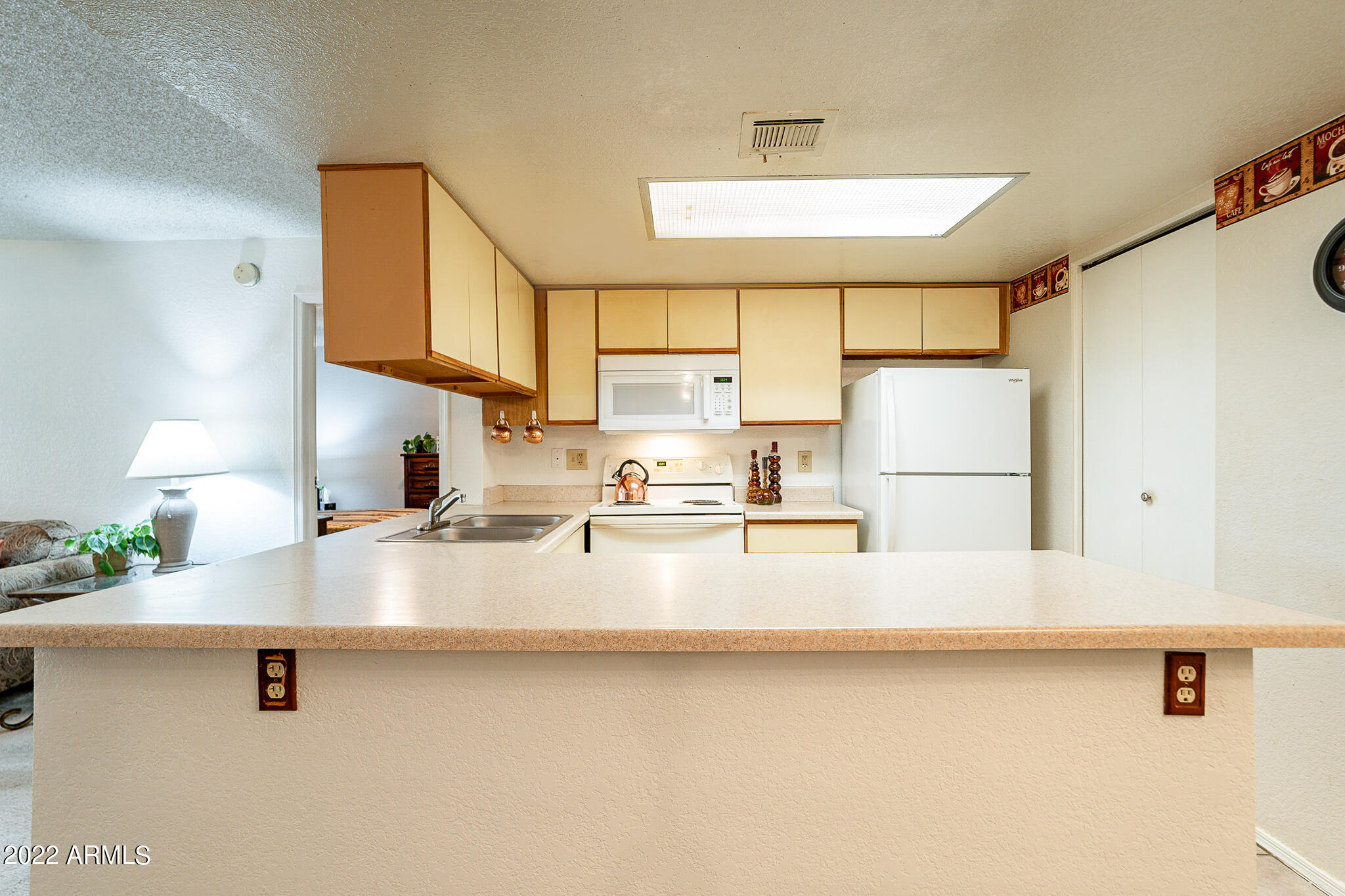 2855 South Ext Road, Unit 121 Mesa, AZ 85210 - Photo 8 of 27 09-Kitchen