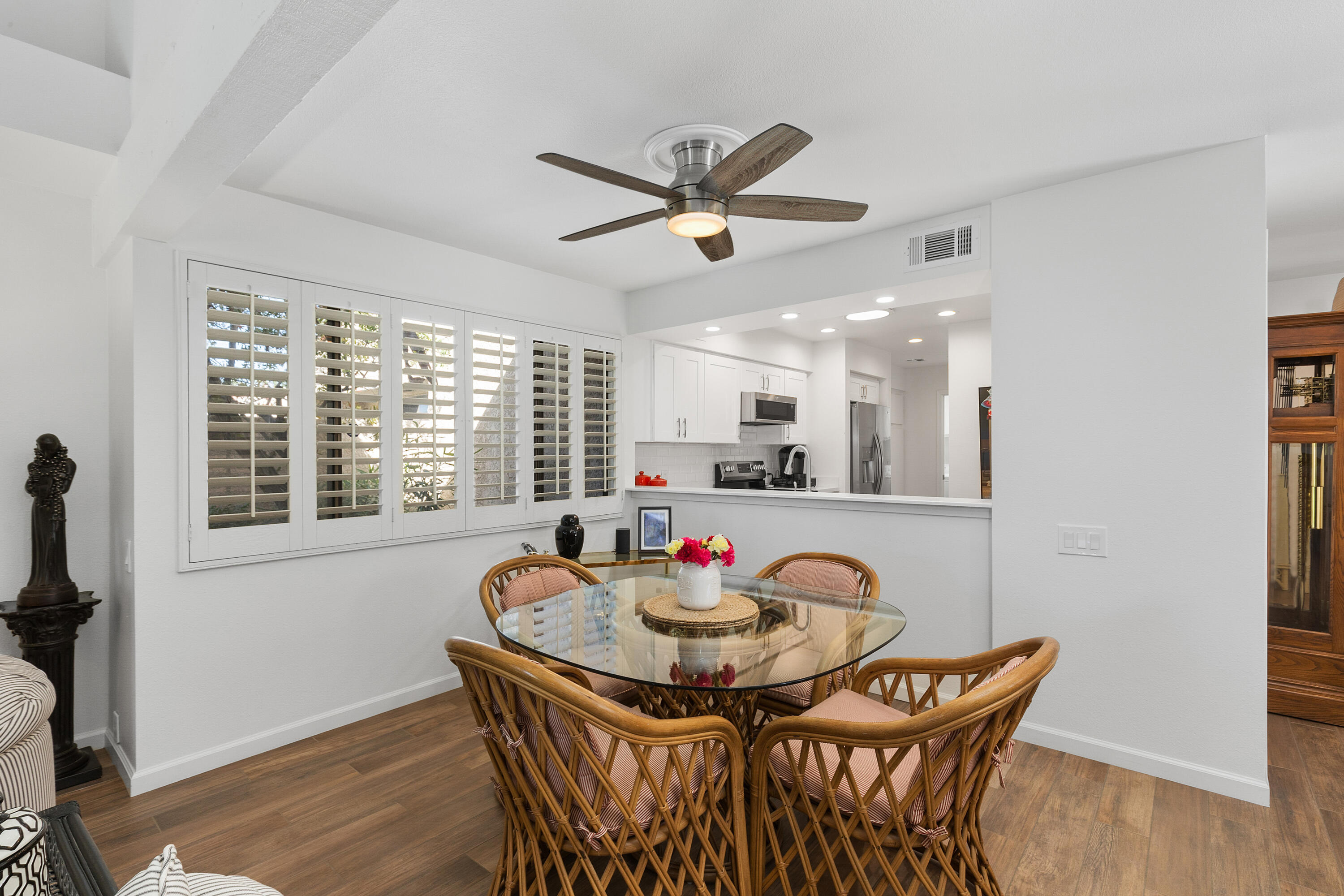 132 Racquet Club Drive South Rancho Mirage, CA 92270 - Photo 12 of 35 12_11411422_169416_169416-EI-112