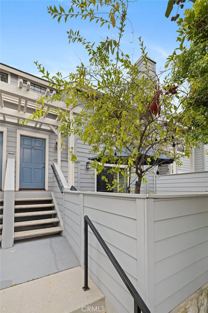 249 Alpine Street, Unit 41 Pasadena, CA 91106 - Photo 2 of 28