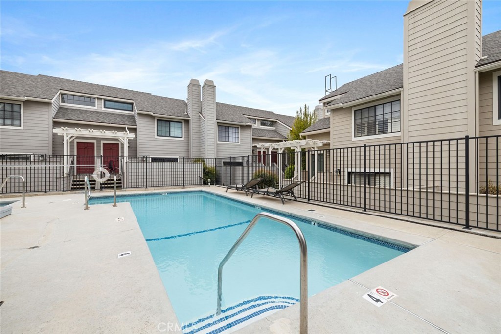 249 Alpine Street, Unit 41 Pasadena, CA 91106 - Photo 26 of 28