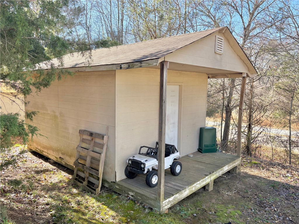 1404 Farrs Bridge Road Easley, SC 29640 - Photo 27 of 29