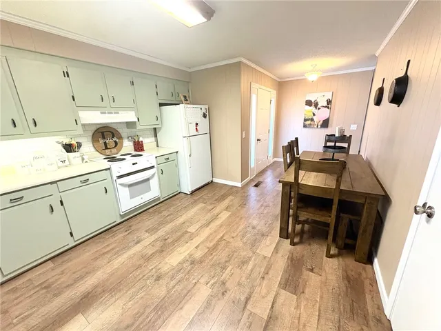 $249,000 | 1404 Farrs Bridge Road, Easley, SC 29640