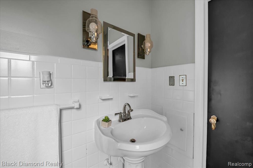 5500 Harvard Road Detroit, MI 48224 - Photo 43 of 61 Gallery Image 43