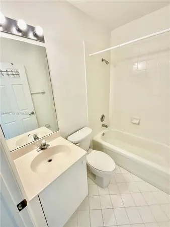 $3,700 | 5628 Northwest 113th Avenue, Unit 5628, Doral, FL 33178