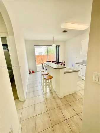 $3,700 | 5628 Northwest 113th Avenue, Unit 5628, Doral, FL 33178