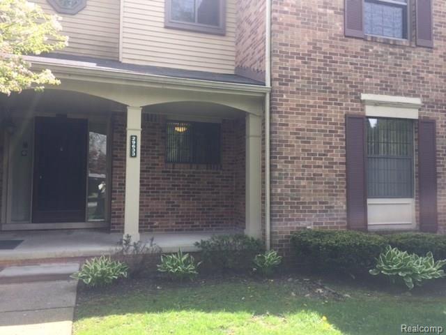 29633 Pine Ridge Circle Farmington Hills, MI 48331 - Photo 1 of 7