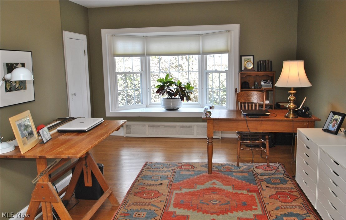 2881 Bellaire Road Silver Lake, OH 44224 - Photo 22 of 29 A bay window with seat accents bedroom 3.