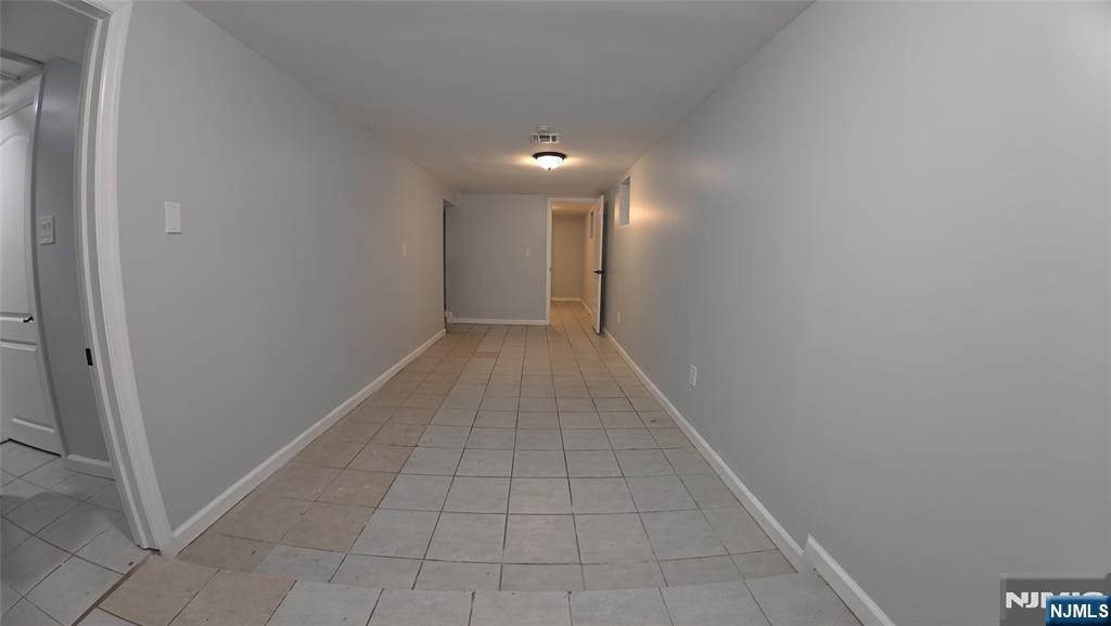 322 Rutherford Boulevard Clifton, NJ 07014 - Photo 18 of 32